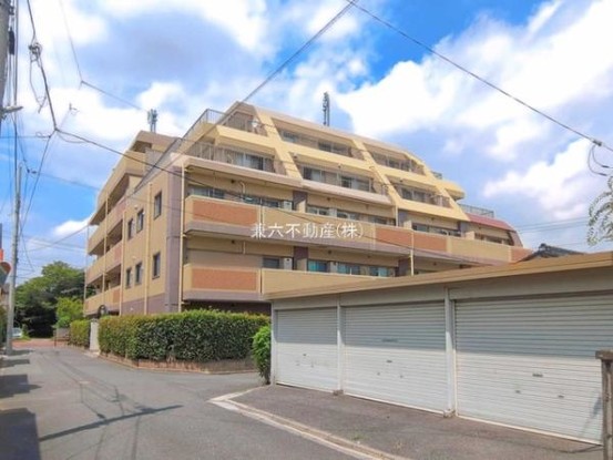 apartment 東京都練馬区大泉学園町１丁目29-7 兼六第四ビル1F