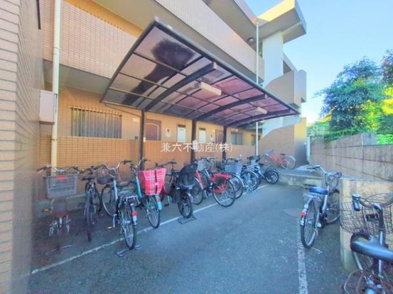 apartment 東京都練馬区大泉学園町１丁目29-7 兼六第四ビル1F
