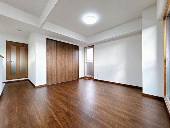 apartment 兵庫県姫路市八代東光寺町
地図を見る