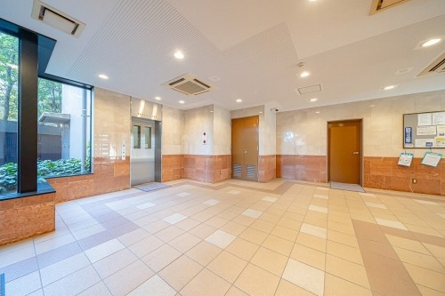 apartment 東京都江戸川区西葛西３丁目15-17 平塚ビル1階