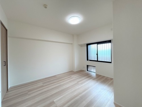 apartment 東京都江戸川区西葛西３丁目15-17 平塚ビル1階