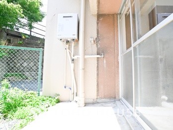 apartment 神奈川県川崎市高津区溝口１丁目8-4 KMビル4階