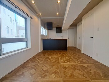 apartment 東京都中野区中野３丁目
地図を見る