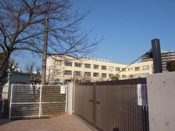 apartment 東京都中野区中野３丁目
地図を見る