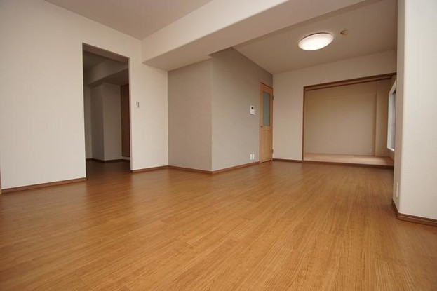 apartment 大阪府松原市高見の里５丁目
地図を見る