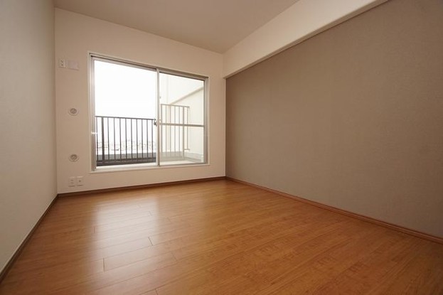 apartment 大阪府松原市高見の里５丁目
地図を見る
