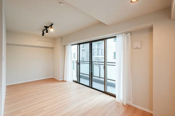 apartment 東京都大田区西蒲田８丁目11-11 リビングライフ蒲田ビル　4階