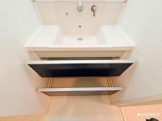 apartment 東京都大田区西蒲田８丁目11-11 リビングライフ蒲田ビル　4階