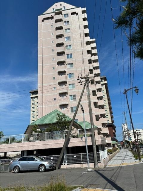 apartment 北海道札幌市西区八軒五条東３丁目7-34 エバーグリーンエルム