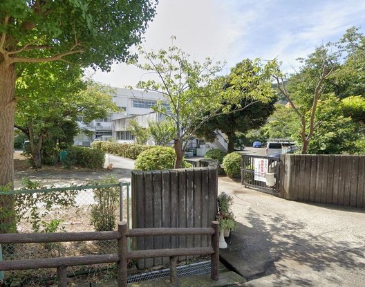 apartment 神奈川県三浦郡葉山町一色
地図を見る