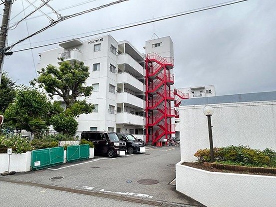apartment 神奈川県平塚市東八幡３丁目
地図を見る