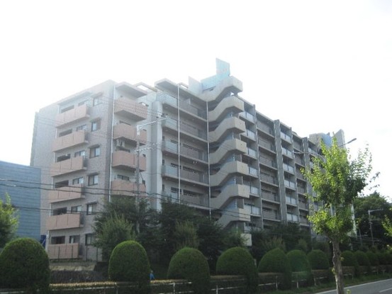 apartment 兵庫県川西市清和台西３丁目
地図を見る