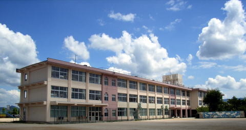 apartment 兵庫県川西市清和台西３丁目
地図を見る