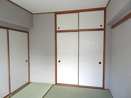 apartment 兵庫県川西市栄町
地図を見る