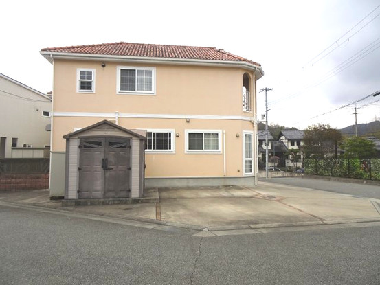 detached 兵庫県川西市けやき坂１丁目
地図を見る