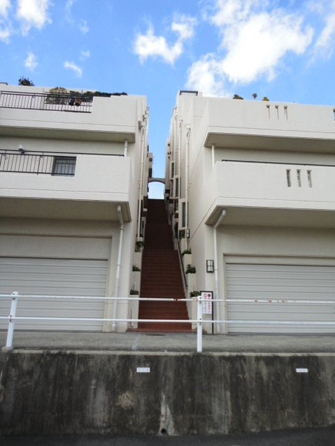 apartment 兵庫県川西市寺畑２丁目
地図を見る