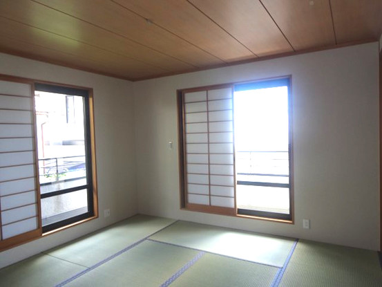 detached 兵庫県川西市大和西１丁目
地図を見る