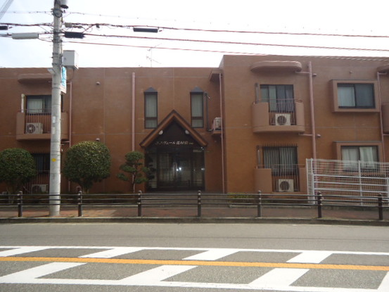 apartment 兵庫県川西市花屋敷１丁目
地図を見る