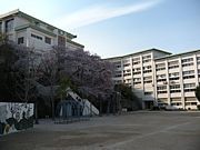 apartment 兵庫県川西市花屋敷１丁目
地図を見る