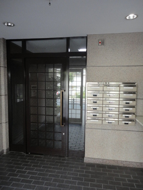 apartment 兵庫県川西市花屋敷１丁目
地図を見る