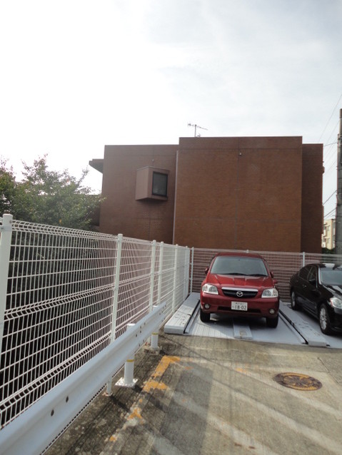 apartment 兵庫県川西市花屋敷１丁目
地図を見る