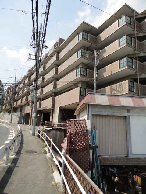 apartment 兵庫県川西市加茂１丁目
地図を見る