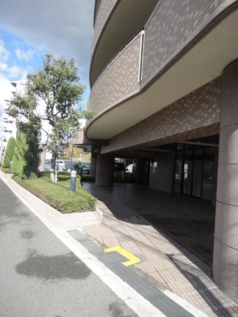 apartment 兵庫県川西市滝山町
地図を見る