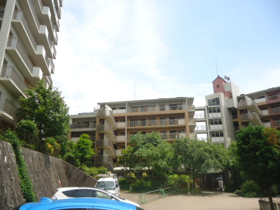 apartment 兵庫県川西市丸山台１丁目
地図を見る