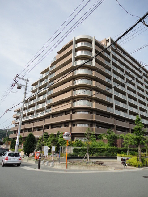 apartment 兵庫県川西市見野２丁目
地図を見る
