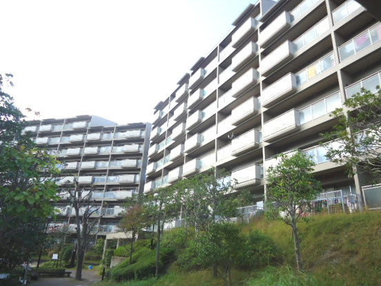 apartment 兵庫県川辺郡猪名川町松尾台２丁目
地図を見る