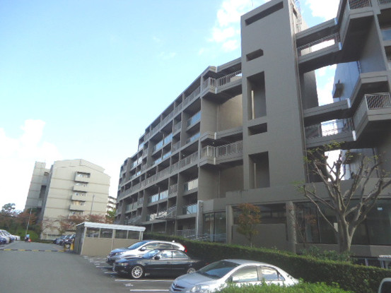 apartment 兵庫県川辺郡猪名川町松尾台２丁目
地図を見る
