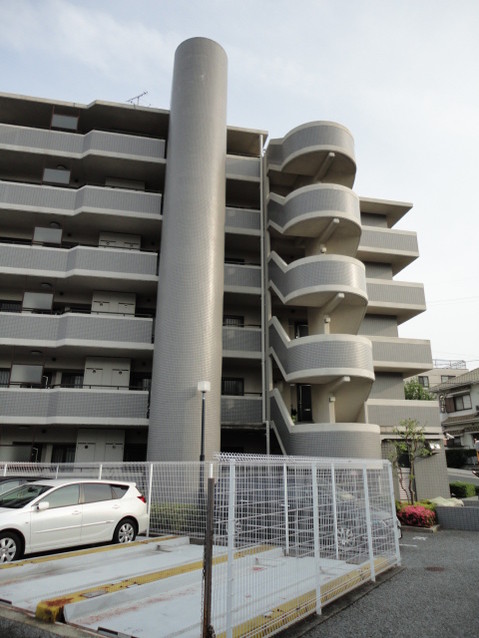 apartment 兵庫県川西市南花屋敷４丁目
地図を見る