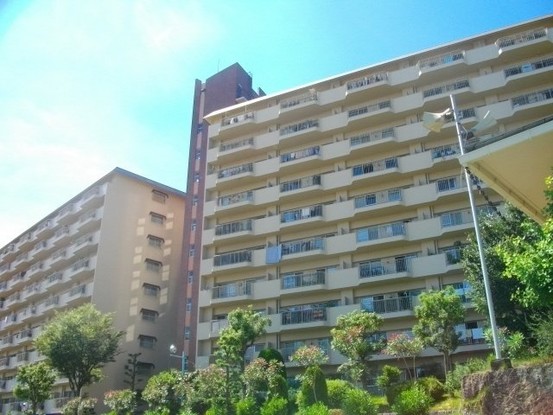 apartment 兵庫県川西市向陽台１丁目
地図を見る