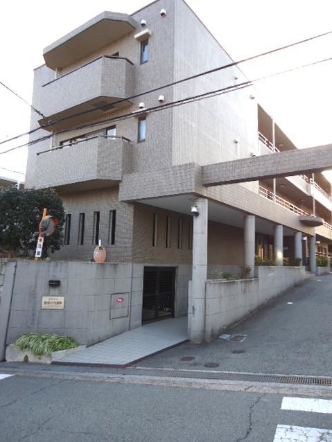 apartment 兵庫県川西市寺畑１丁目
地図を見る