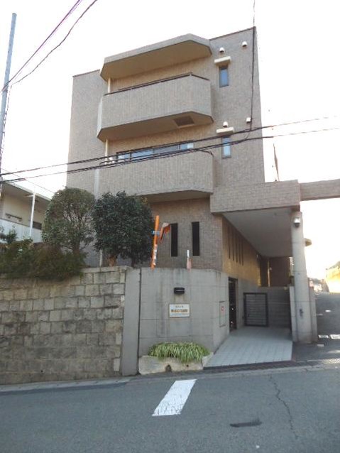 apartment 兵庫県川西市寺畑１丁目
地図を見る