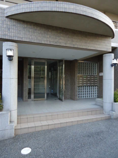 apartment 兵庫県川西市寺畑１丁目
地図を見る