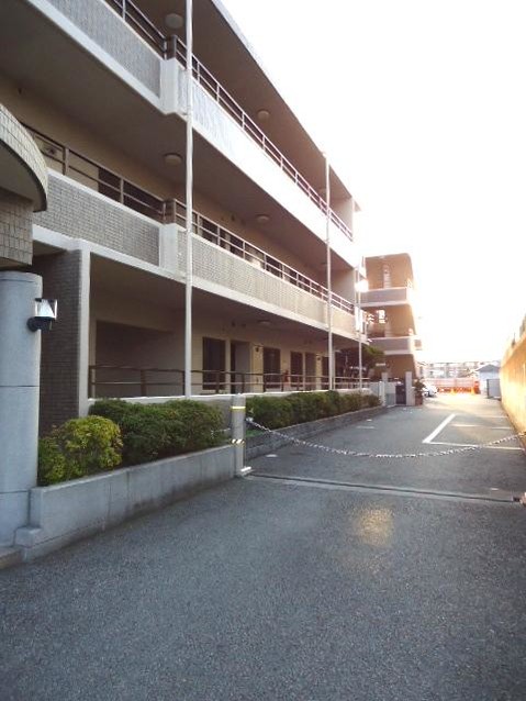 apartment 兵庫県川西市寺畑１丁目
地図を見る