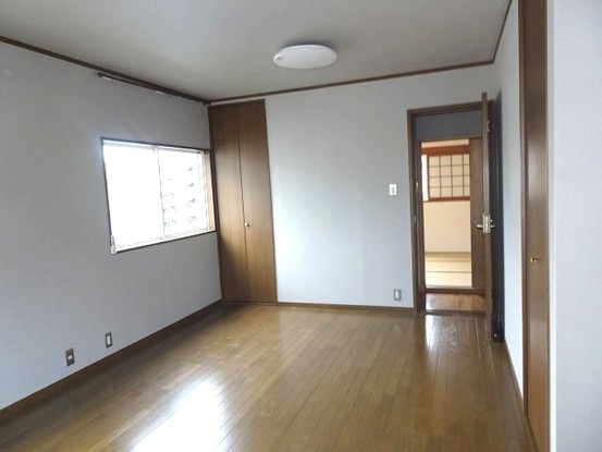 townhouse 兵庫県川西市滝山町
地図を見る