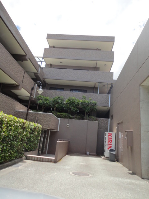 apartment 兵庫県川西市新田３丁目
地図を見る
