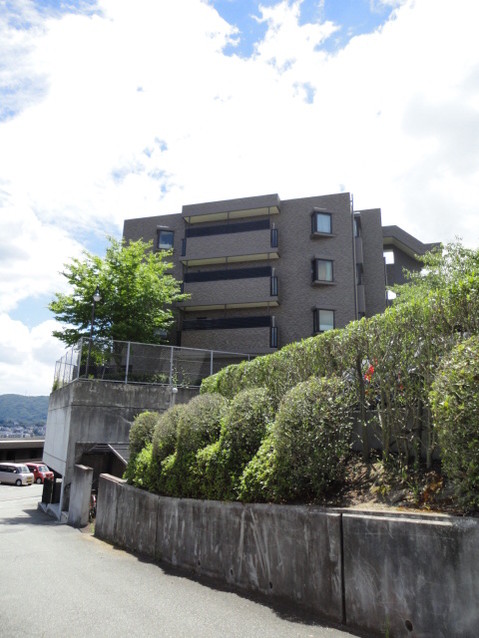 apartment 兵庫県川西市新田３丁目
地図を見る