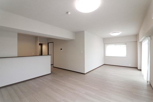 apartment 大阪府豊中市西泉丘２丁目
地図を見る
