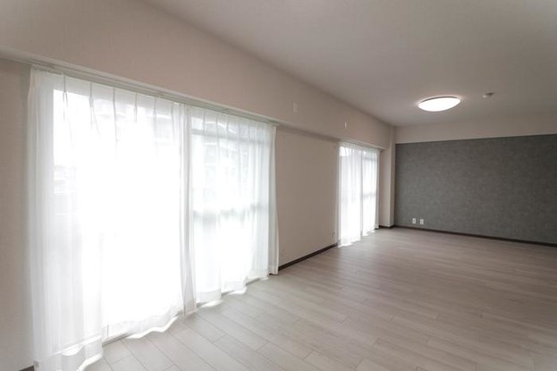 apartment 大阪府豊中市西泉丘２丁目
地図を見る