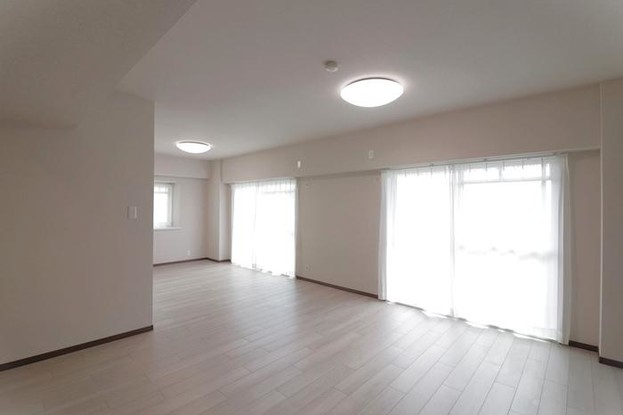 apartment 大阪府豊中市西泉丘２丁目
地図を見る