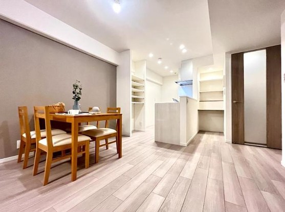 apartment 大阪府池田市呉服町
地図を見る