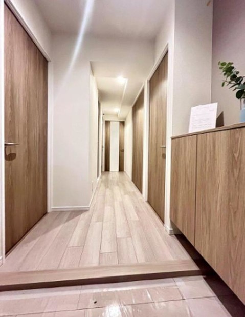 apartment 大阪府池田市呉服町
地図を見る