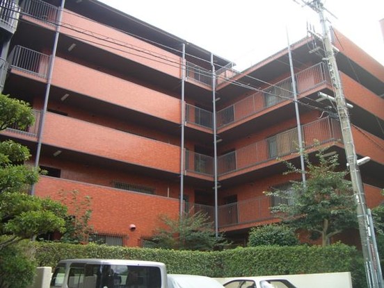 apartment 大阪府箕面市船場西３丁目
地図を見る