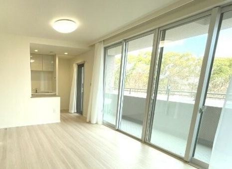 apartment 大阪府豊中市新千里東町２丁目
地図を見る