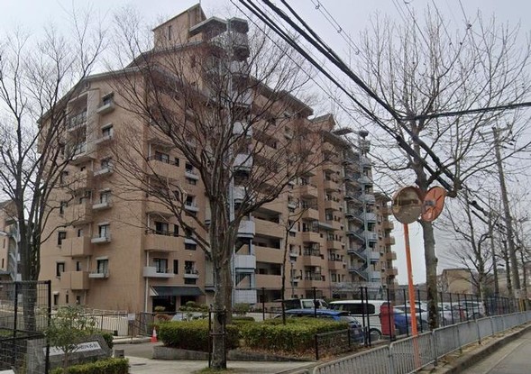 apartment 大阪府箕面市如意谷４丁目
地図を見る