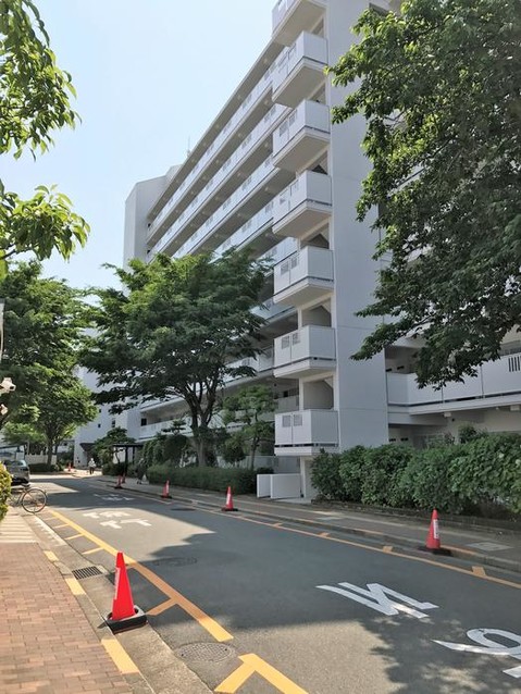 apartment 大阪府箕面市粟生外院１丁目
地図を見る