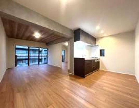 apartment 大阪府吹田市藤白台１丁目
地図を見る